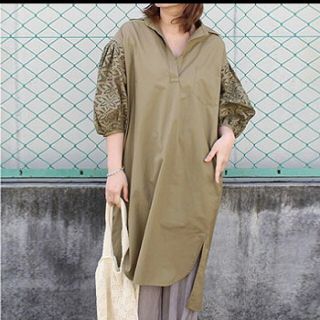 メール便可 2セットまで 極美品・TICCAレースパフスリーブワンピース