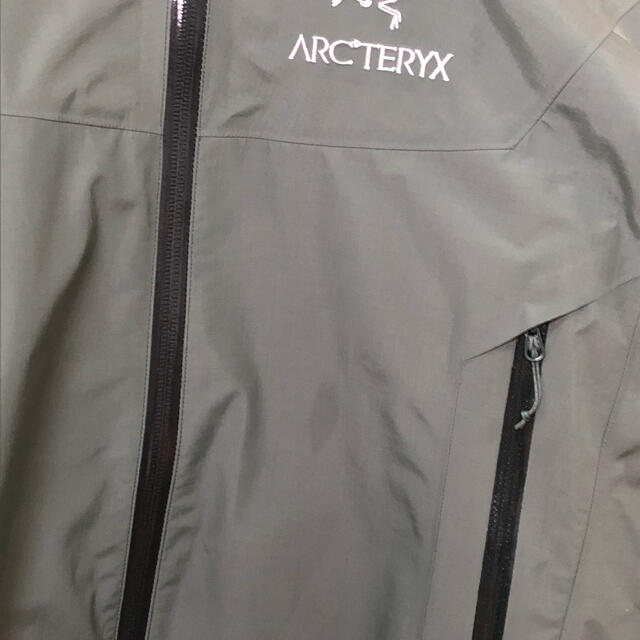 ARC'TERYX(アークテリクス)のアークテリクス  Beta SL、Sサイズ、色CYPRESS メンズのジャケット/アウター(マウンテンパーカー)の商品写真