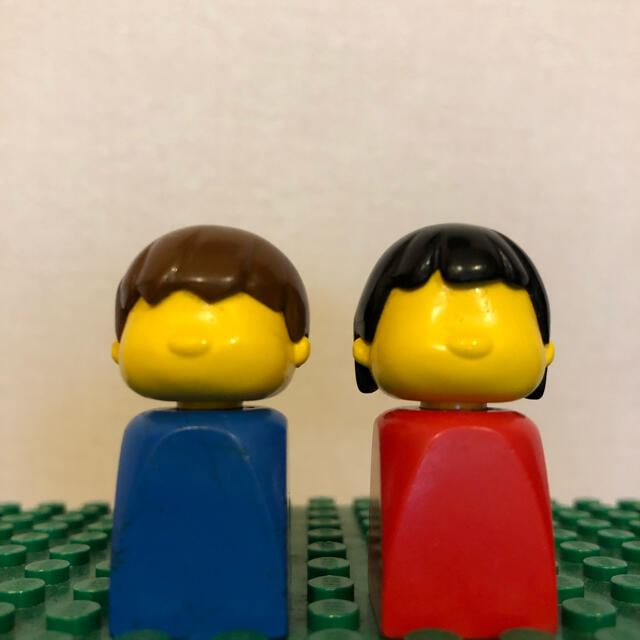 Lego(レゴ)のLEGO フィグ　男の子and女の子 エンタメ/ホビーのおもちゃ/ぬいぐるみ(キャラクターグッズ)の商品写真