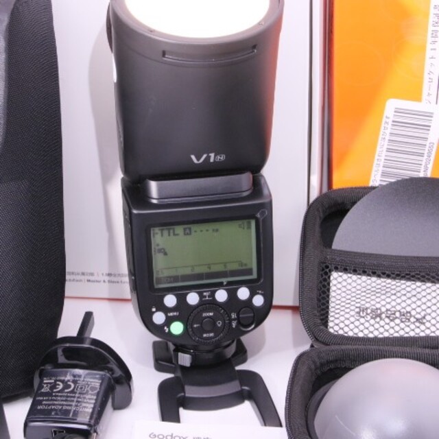 GODOX V1 - N(屋内一度使用)  アクセサリーキット(新品) ニコン スマホ/家電/カメラのカメラ(ストロボ/照明)の商品写真
