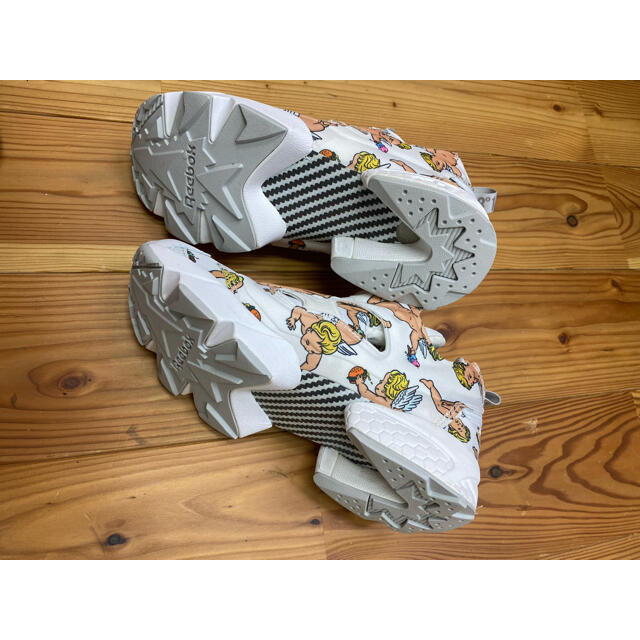 Reebok(リーボック)のreebok insta pump  fury LA angel 23.0 レディースの靴/シューズ(スニーカー)の商品写真