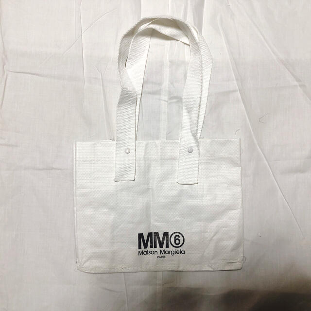 MM6(エムエムシックス)のMM6 メゾンマルジェラ　ショッピングバッグ ショッパー ショップ袋 Sサイズ レディースのバッグ(ショップ袋)の商品写真