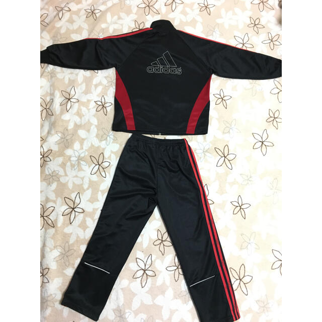 adidas(アディダス)のアディダスジャージ上下セット キッズ/ベビー/マタニティのキッズ服男の子用(90cm~)(その他)の商品写真