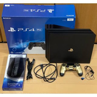 ソニー(SONY)のSONY PlayStation4 Pro 本体  CUH-7000BB01(家庭用ゲーム機本体)