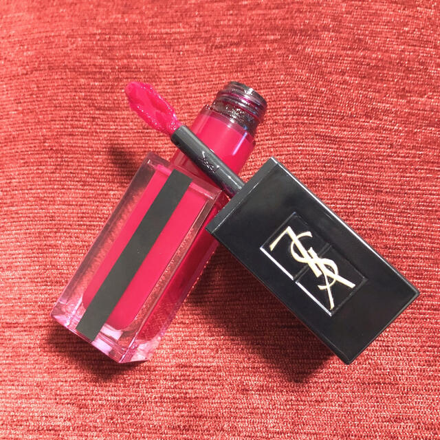 Yves Saint Laurent Beaute(イヴサンローランボーテ)のピュールクチュールヴェルニウォータースティン 603 コスメ/美容のベースメイク/化粧品(口紅)の商品写真