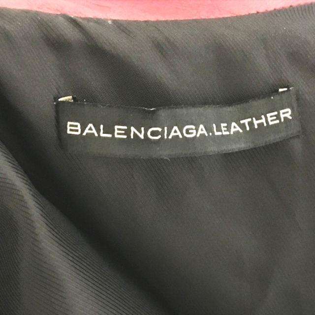 Balenciaga(バレンシアガ)のバレンシアガ BALENCIAGA レディース ジャケット 256302 タグ有り アウター ライダースジャケット レザー レッド レッド 美品 レディースのジャケット/アウター(ライダースジャケット)の商品写真