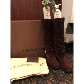 ルイヴィトン(LOUIS VUITTON)のLOUIS VUITTON ロングブーツ　モノグラム(ブーツ)