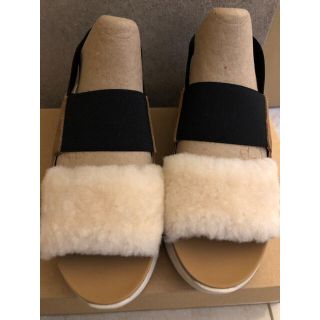 アグ(UGG)のUGG サンダル　(サンダル)