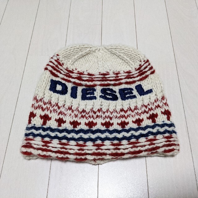 DIESEL(ディーゼル)のDIESEL　ニット帽 レディースの帽子(ニット帽/ビーニー)の商品写真