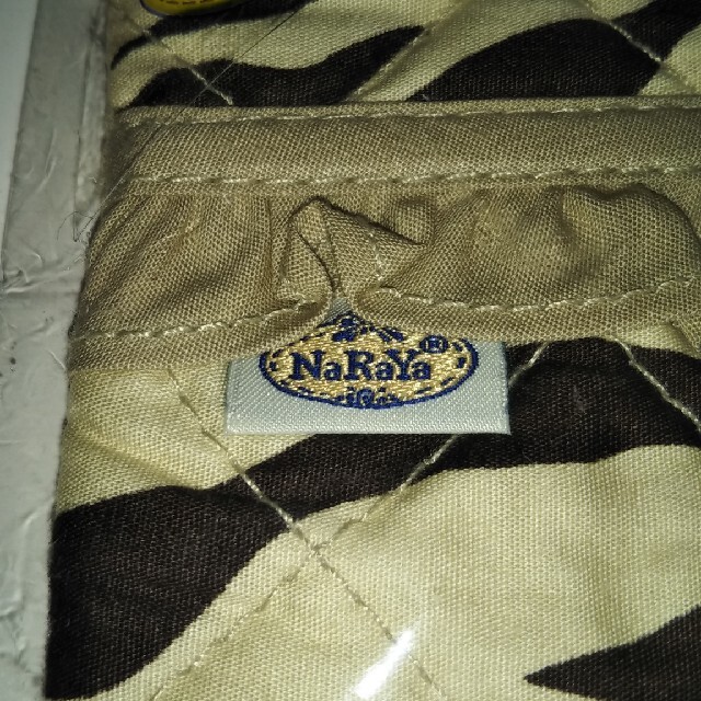 NaRaYa(ナラヤ)のNaRaYa　ナラヤ　ティッシュケース レディースのファッション小物(ポーチ)の商品写真