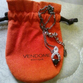 ヴァンドームアオヤマ(Vendome Aoyama)のヴァンドームブティックの黒石ネックレス(ネックレス)