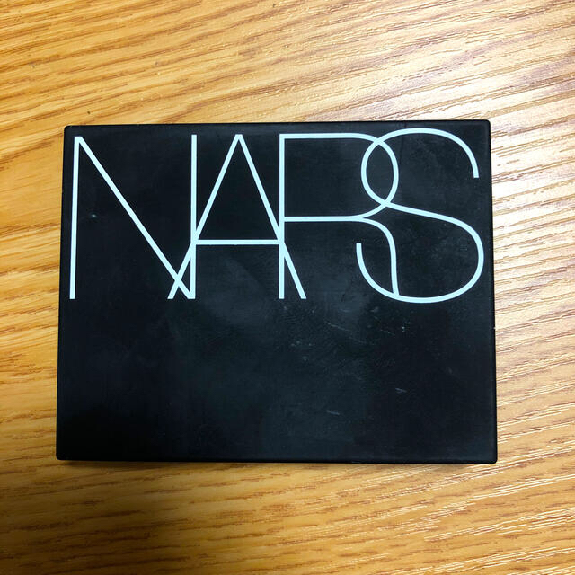 NARS(ナーズ)のNARS ライトリフレクティングセッティングパウダー コスメ/美容のベースメイク/化粧品(フェイスパウダー)の商品写真