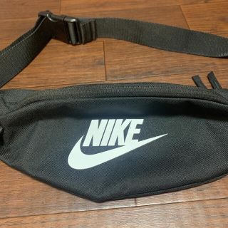 ナイキ(NIKE)のボディーバック(ショルダーバッグ)