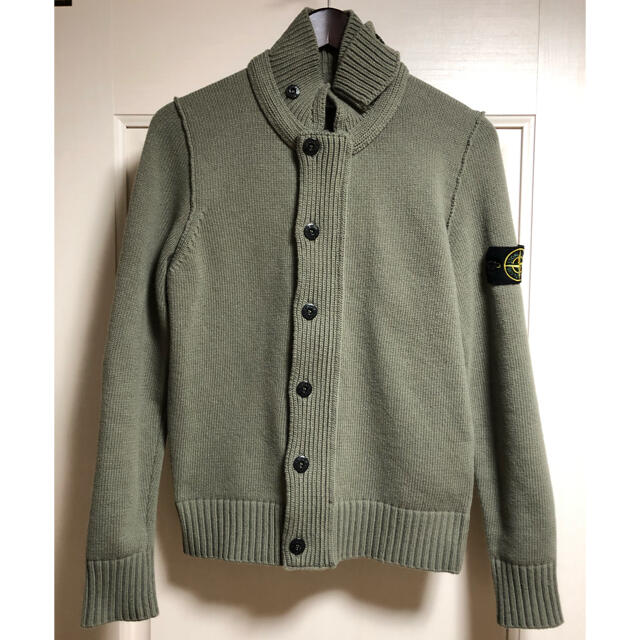 STONE ISLANDのニットカーディガン