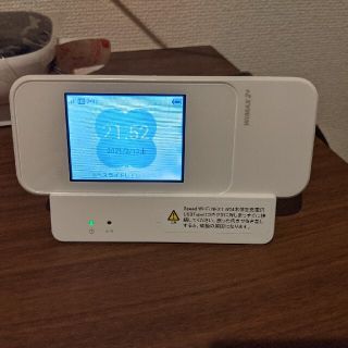 ファーウェイ(HUAWEI)のw04 WiMAX クレードルセット　ポケットWi-Fi(PC周辺機器)