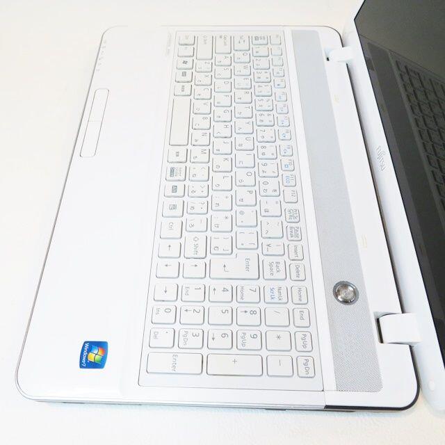 特価買取 綺麗な白✨ 富士通 HDD750GB Wi-Fi DVD ノートパソコン