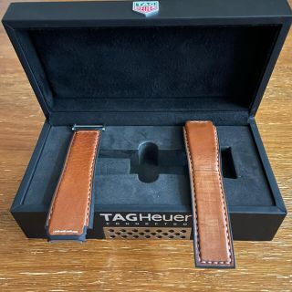 タグホイヤー(TAG Heuer)のタグホイヤー　コネクテッド 45 レザーベルト　ブラウン　カレラ キャリパー5(レザーベルト)