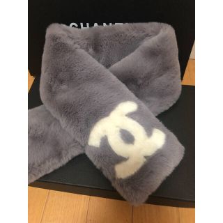 シャネル ファーマフラー(グレー/灰色系)の通販 15点 | CHANELを買う シャネル ファーマフラー(グレー/灰色系)の通販 15点 | CHANELを買う