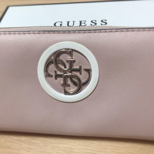 GUESS(ゲス)のGUESS長財布 レディースのファッション小物(財布)の商品写真