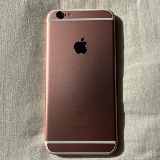Apple(アップル)のiPhone 6s Rose Gold 16 GB SIMフリー スマホ/家電/カメラのスマートフォン/携帯電話(携帯電話本体)の商品写真