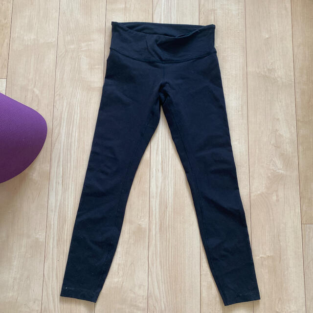 lululemon(ルルレモン)のルルレモン　lululemon ヨガウェア　レギンス レディースのレッグウェア(レギンス/スパッツ)の商品写真