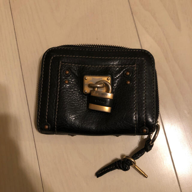 Chloe(クロエ)のクロエ 折りたたみ財布 南京錠 黒 レディースのファッション小物(財布)の商品写真