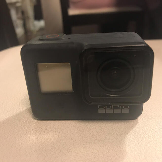 GoPro(ゴープロ)のGoPro Hero7 スマホ/家電/カメラのカメラ(ビデオカメラ)の商品写真