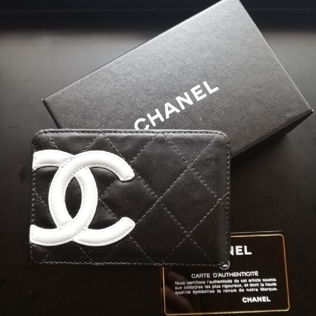 CHANEL - 完売致しました❤CHANELカンボンラインパスケース♥の通販 by