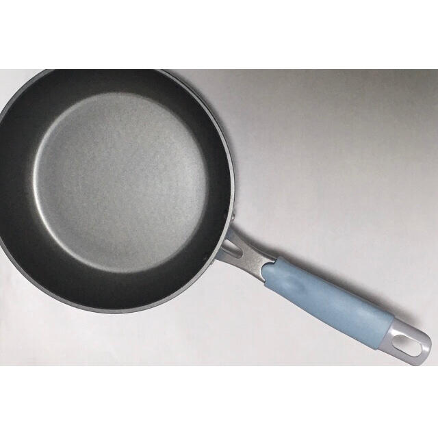 ★新品&リユースCOZY KITCHENフライパン&卵焼き&シリコンヘラセット。