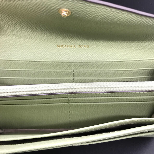 Michael Kors(マイケルコース)の【送料無料】マイケルコース　長財布　緑 レディースのファッション小物(財布)の商品写真