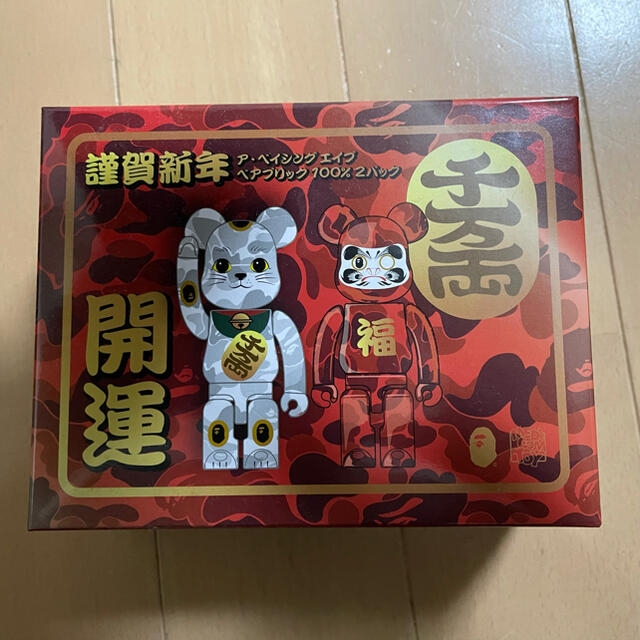 NEW YEAR BE@RBRICK BAPE 招き猫 & 達磨 100%