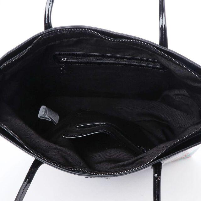 DESIGUAL(デシグアル)の新品　タグ付き　エナメルバッグ　デシグアル レディースのバッグ(トートバッグ)の商品写真