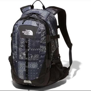 ザノースフェイス(THE NORTH FACE)の新品完売！ノースフェイス ホットショット リュック バンダナ ペイズリー32L(バッグパック/リュック)