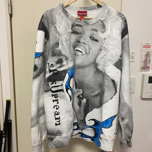 スウェットsupreme naomi crewneck XL