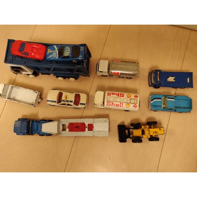 見逃し厳禁！おトクな マジョレット はたらくトラックシリーズ 6台セット ミニカー