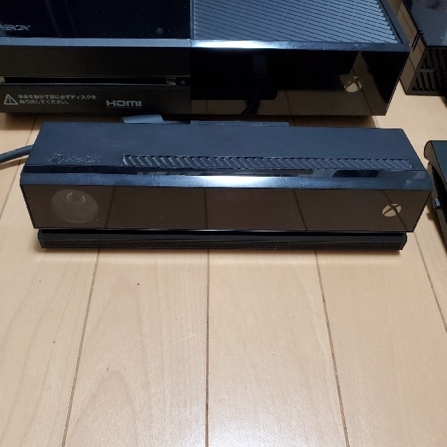 Xbox One + Kinect（Day One エディション） 2