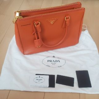 『サイズレア！』サフィアーノ  オレンジ　PRADA バッグ