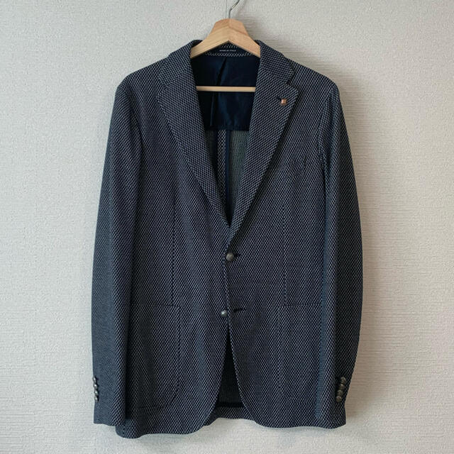 値下【新品/定価10万】TAGLIATORE ジャケット LARDINI100000円程度素材