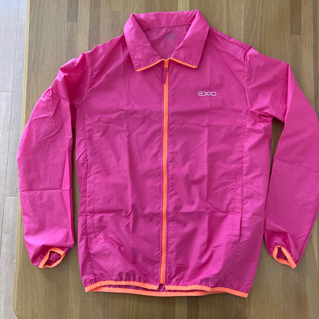 EXIOウィンドブレーカー ピンク色 レディースのジャケット/アウター(ナイロンジャケット)の商品写真