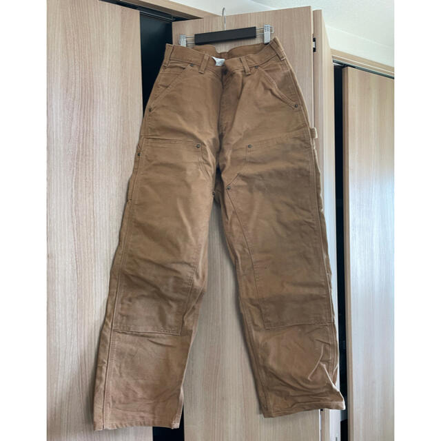 carhartt(カーハート)のカーハート ペインターパンツ ダブルニー 厚手 12oz カーハートブラウン メンズのパンツ(ペインターパンツ)の商品写真