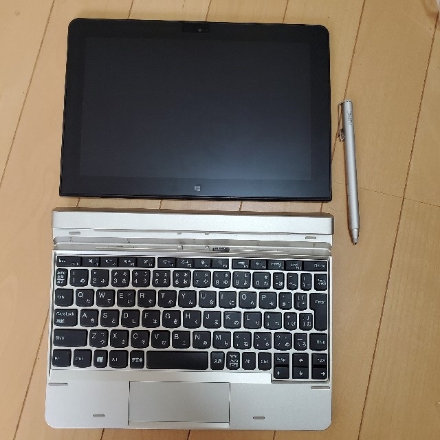 NEC(エヌイーシー)の中古品　NEC　Lavie Tab WTW710/CBS スマホ/家電/カメラのPC/タブレット(タブレット)の商品写真