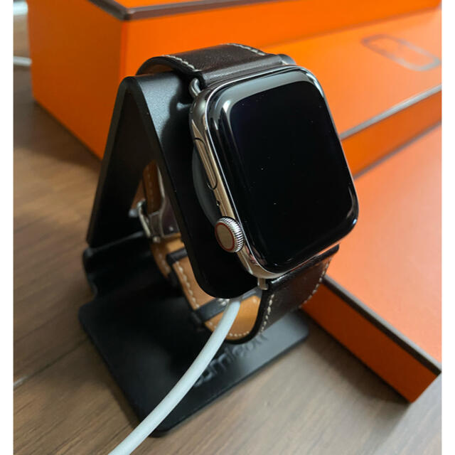 Apple Watch(アップルウォッチ)のApple Watch HERMES series4 44mm メンズの時計(腕時計(デジタル))の商品写真