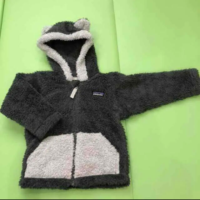 patagonia(パタゴニア)のパタゴニア　耳付き　アウター キッズ/ベビー/マタニティのベビー服(~85cm)(ジャケット/コート)の商品写真