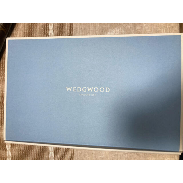 WEDGWOOD(ウェッジウッド)のcotton-casserole's shop様専用ウェッジウッド　 食品/飲料/酒の酒(シャンパン/スパークリングワイン)の商品写真