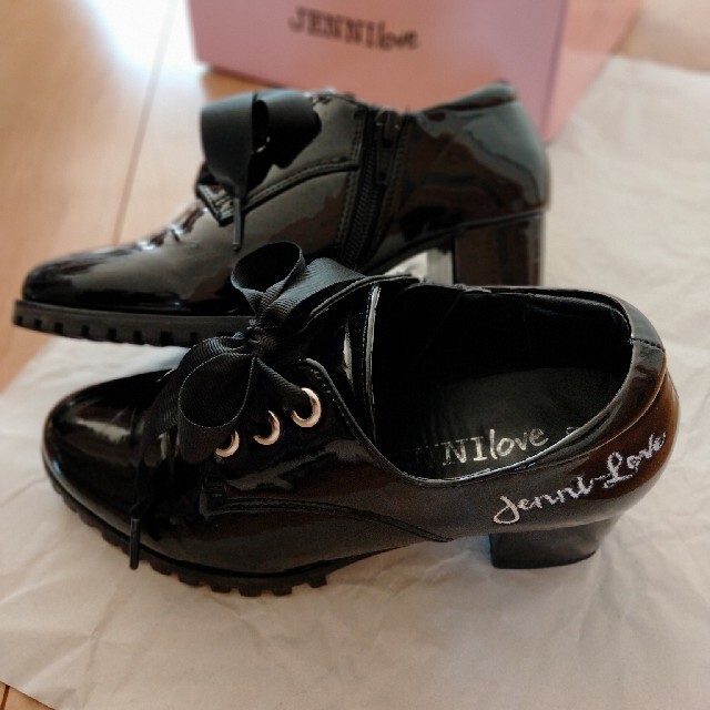 JENNI(ジェニィ)のJENNI love エナメルシューズ キッズ/ベビー/マタニティのキッズ靴/シューズ(15cm~)(ローファー)の商品写真