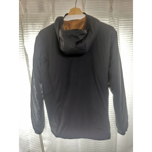 希少！ARC'TERYX ATOM LT HOODY ブラック ゴールド