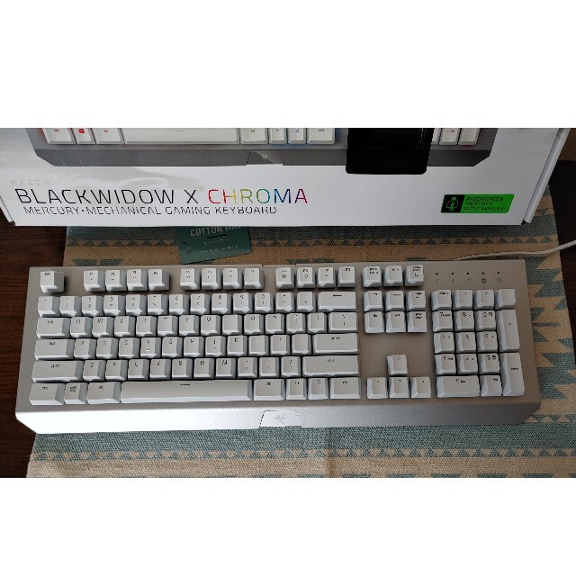 白キーボード Razer BLACKWIDOW X CNROMA 1