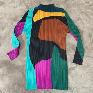 プリーツプリーズイッセイミヤケ(PLEATS PLEASE ISSEY MIYAKE)のプリーツプリーズ  イッセイミヤケ　チュニック(チュニック)