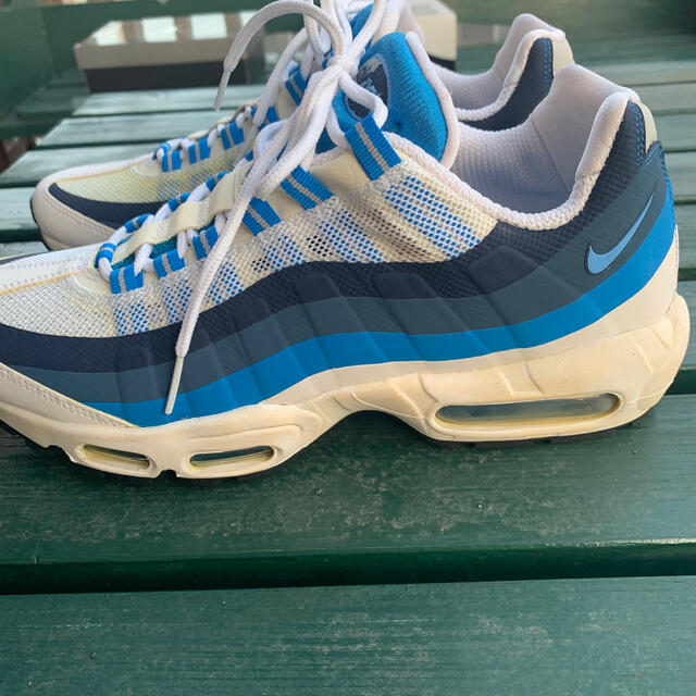 NIKE(ナイキ)のNIKE AIR MAX 95 NO SEW メンズの靴/シューズ(スニーカー)の商品写真