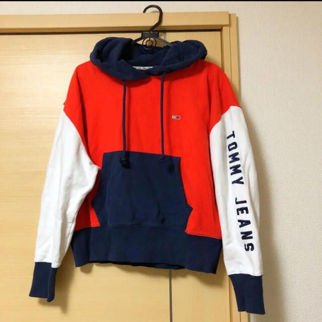 TOMMY HILFIGER(トミーヒルフィガー)のTOMMY パーカー レディースのトップス(パーカー)の商品写真